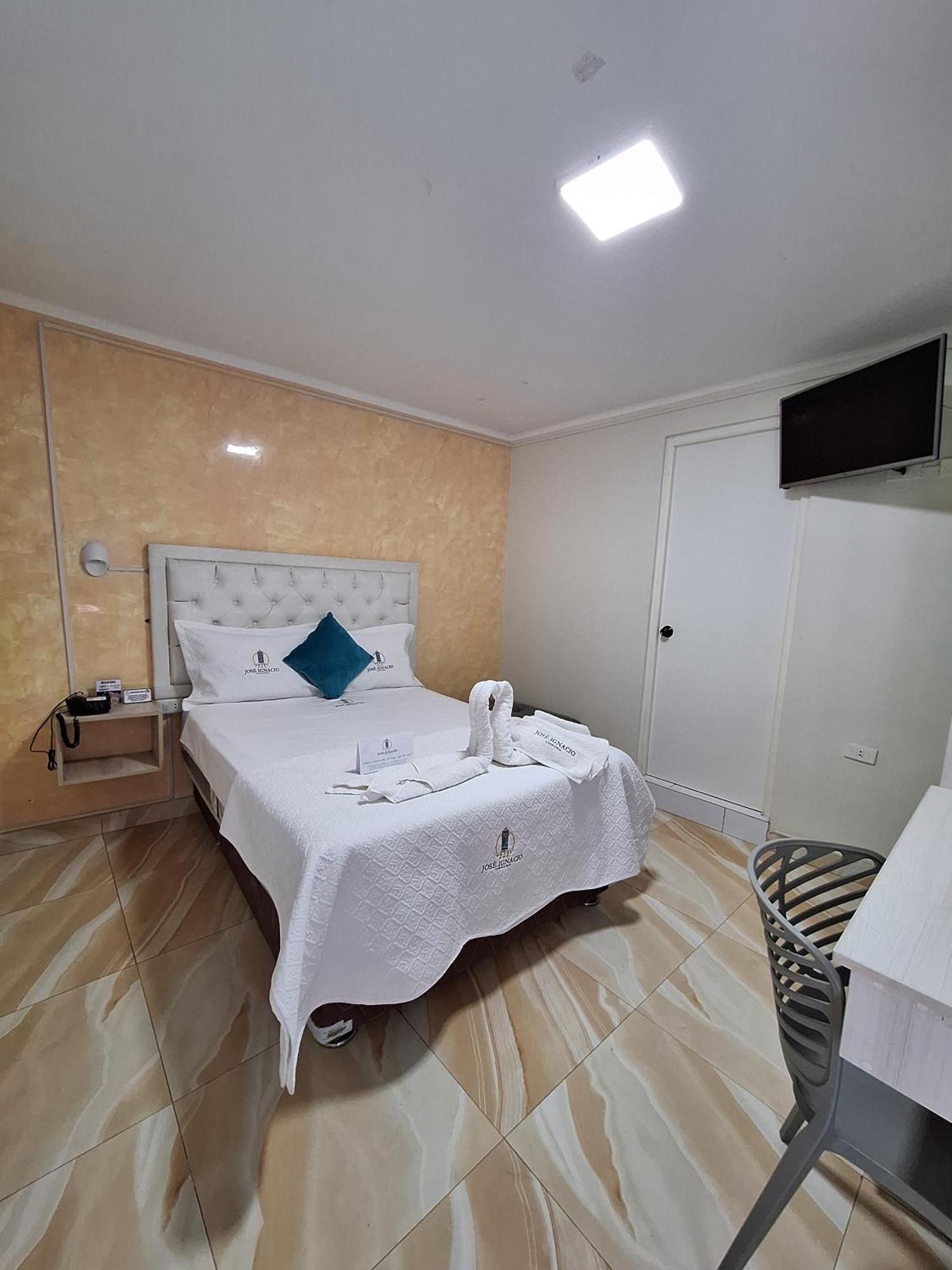 Hotel Jose Ignacio Chepén 外观 照片