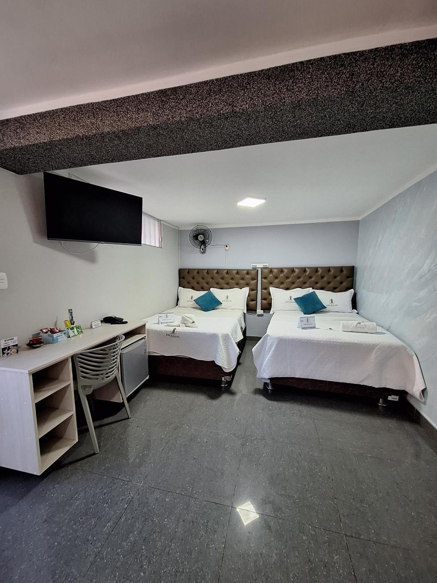 Hotel Jose Ignacio Chepén 外观 照片